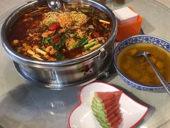 -牟记江湖重庆地标特色菜鱼蛋海鲜羊蝎子(巴南区黑金冠十多年好店)