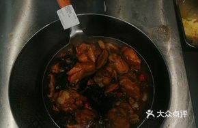 Stir-Fried Chicken with Fresh Mushrooms