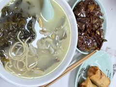 -明呈黄鱼面馆(斜土路店)