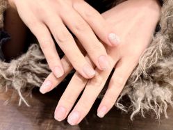 -蜜丝卡伦美甲美睫半永久