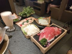-湊湊火锅·茶憩(打浦桥日月光店)