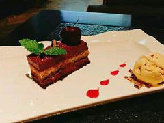 榛子巧克力蛋糕-莲西餐(曲江店)