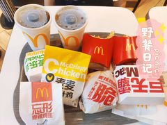 -麦当劳(杨林得来速店)
