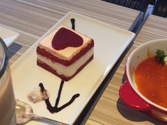 -必胜客(武汉欢乐谷店)