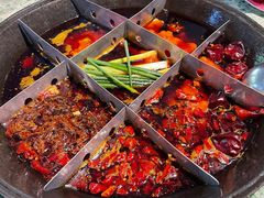 九宫格锅底-五里关火锅(牛市口店)