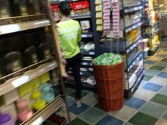 -世纪华联超市(三亚湾店)