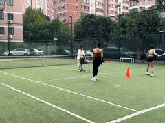 -快网网球俱乐部(长宁区金桥花园球场)