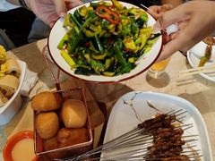 新老虎菜-金太阳海鲜烧烤·本地人餐厅(星海公园店)