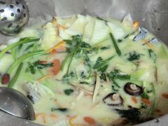 -姚记抚仙湖石锅鱼庄