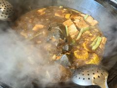 柴锅炖水库鱼-姥家大锅台水库渔家