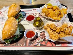 -The Habit Burger Grill 哈比特汉堡(复兴soho店)