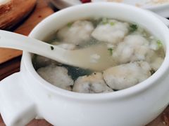 鲜嫩黄花鱼丸汤-将相和·海鲜蒸饺大连菜