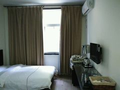 -黄山阿拉酒店(黄山风景区换乘中心店)