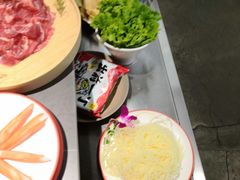 -生活如沸·顺德水牛奶火锅(大学路店)