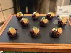 -华邑酒店·鲜艳全日自助餐厅