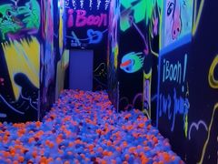 -爱蹦iBOON蹦床运动馆(江汉店)