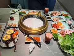 -佰烧海鲜烤肉火锅自助(世茂国际广场店)