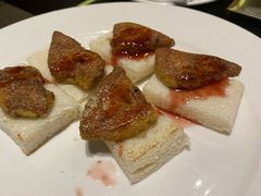 -大中华希尔顿酒店-念自助餐·嗨啤·小龙虾