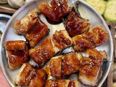 -围炉肉舍•炭烤活鳗•丹东海鲜烤肉(步行街店)