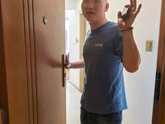 -顺则昌推按正骨理疗