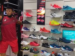 -YONEX苗江运动城(源深店)