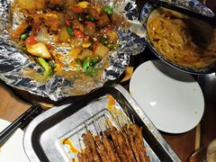 -老兰家传统烧烤炒菜泡馍(小南门店)