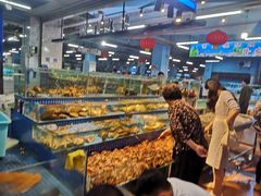 -渔人湾码头海鲜市场负二楼