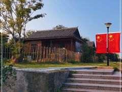 -梁子湖东篱老屋生态庄园