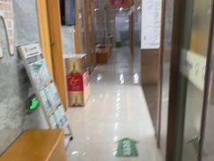 -上海仁爱医院口腔科 · 种植