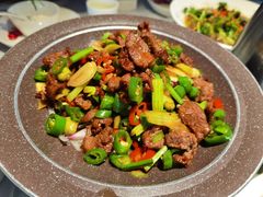 小炒黄牛肉-北院·果木烤鸭·25年东北菜(创意产业园店)