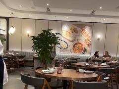 -港丽餐厅(正大店)