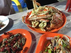 -覃记海鲜美食餐厅