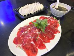 黄牛展-呃饮呃食(滨江西店)