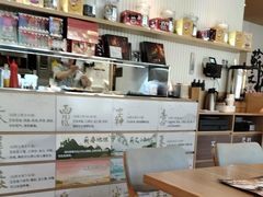 -必胜客(WOW昙华林店)