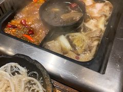 -老牌坊云南鱼豆花火锅(爱建店)