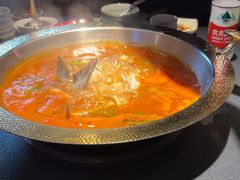 -野山舂·贵州现舂酸汤牛肉(东山店)