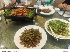 -鹤鸣嘉印象饭店(东市场小区店)