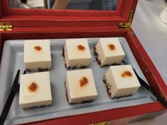 -品海楼·大连海胆锅贴馆(东港店)