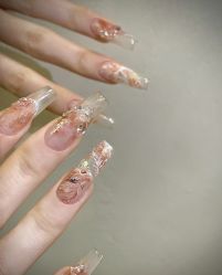 -悦指间美甲美睫美肤