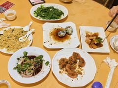 -鹏城人家海鲜酒家·23年老字号(较场尾店)