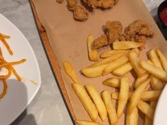 -必胜客(尹山湖歌林公园店)