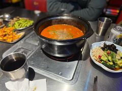 -马路牙子烧烤音乐酒馆(望京店)