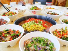 -红色湘菜馆(春风店)