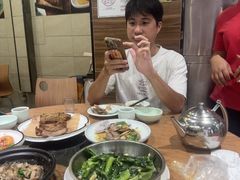 -荣基四海一家·家常菜·海鲜大排档(新安店)