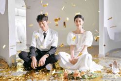 -雪中彩影婚纱摄影·微光艺术中心