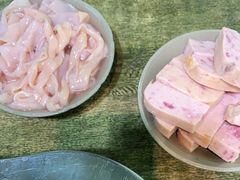 -渝嘴小老弟老火锅(华新村店)