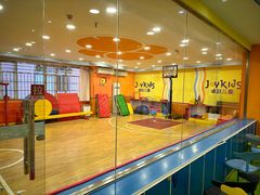 -卓跃儿童运动馆·体能·跳绳·篮球(滨江东中心店)