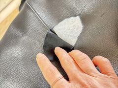 -京伟修鞋洗鞋奢侈品皮具护理店