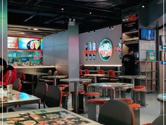 大堂-開籠雀冰室(同和金铂店)