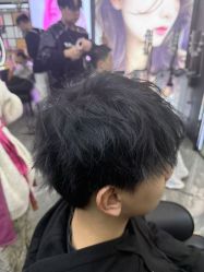 点击看大图 -藤野造型烫染·漂发